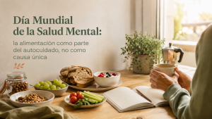 Alimentación y salud mental basada en evidencia representadas con una comida cotidiana y un momento de autocuidado tranquilo